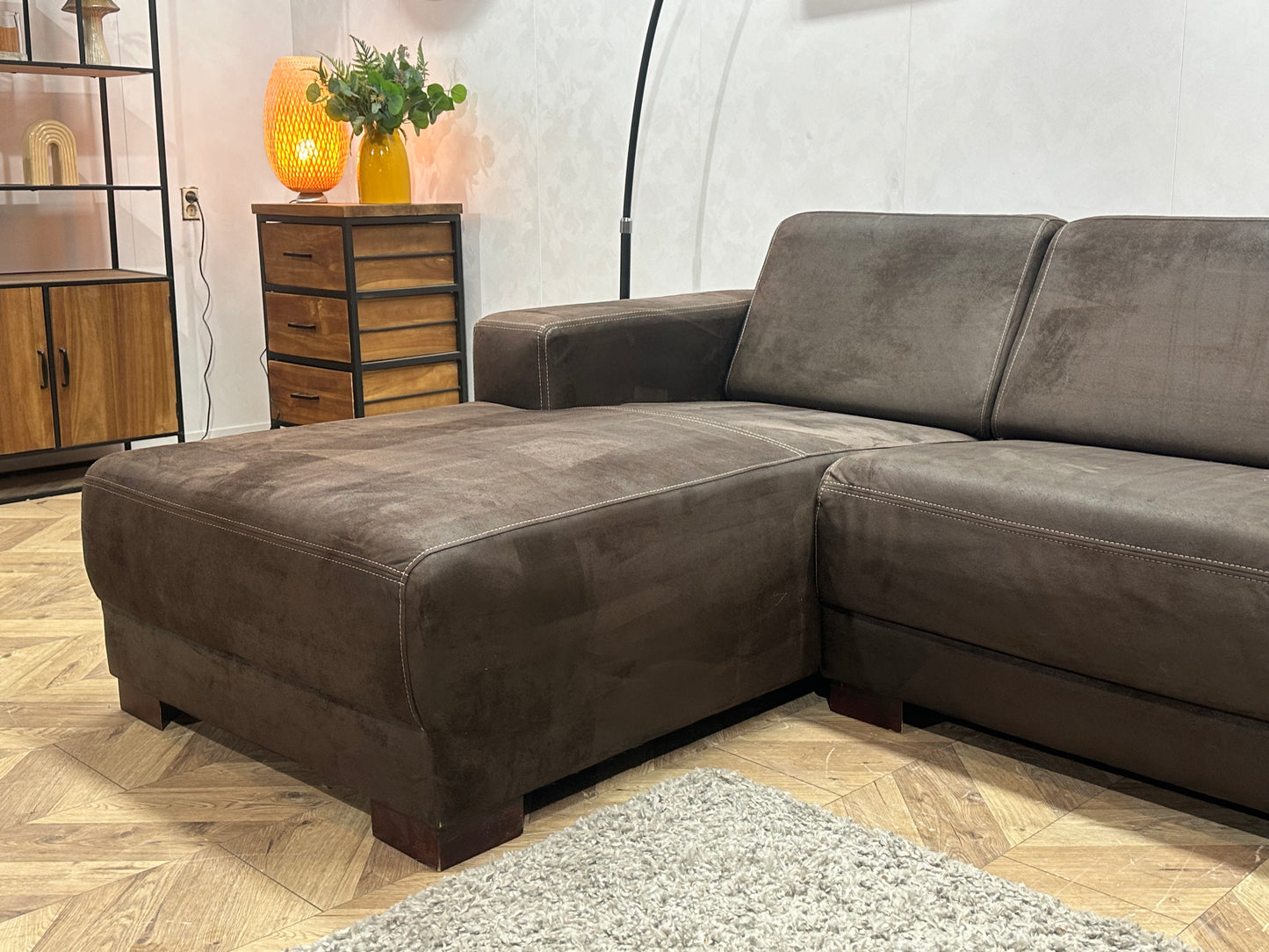 Bruine Suède Stoffen Hoekbank ~ Vaste Kussens