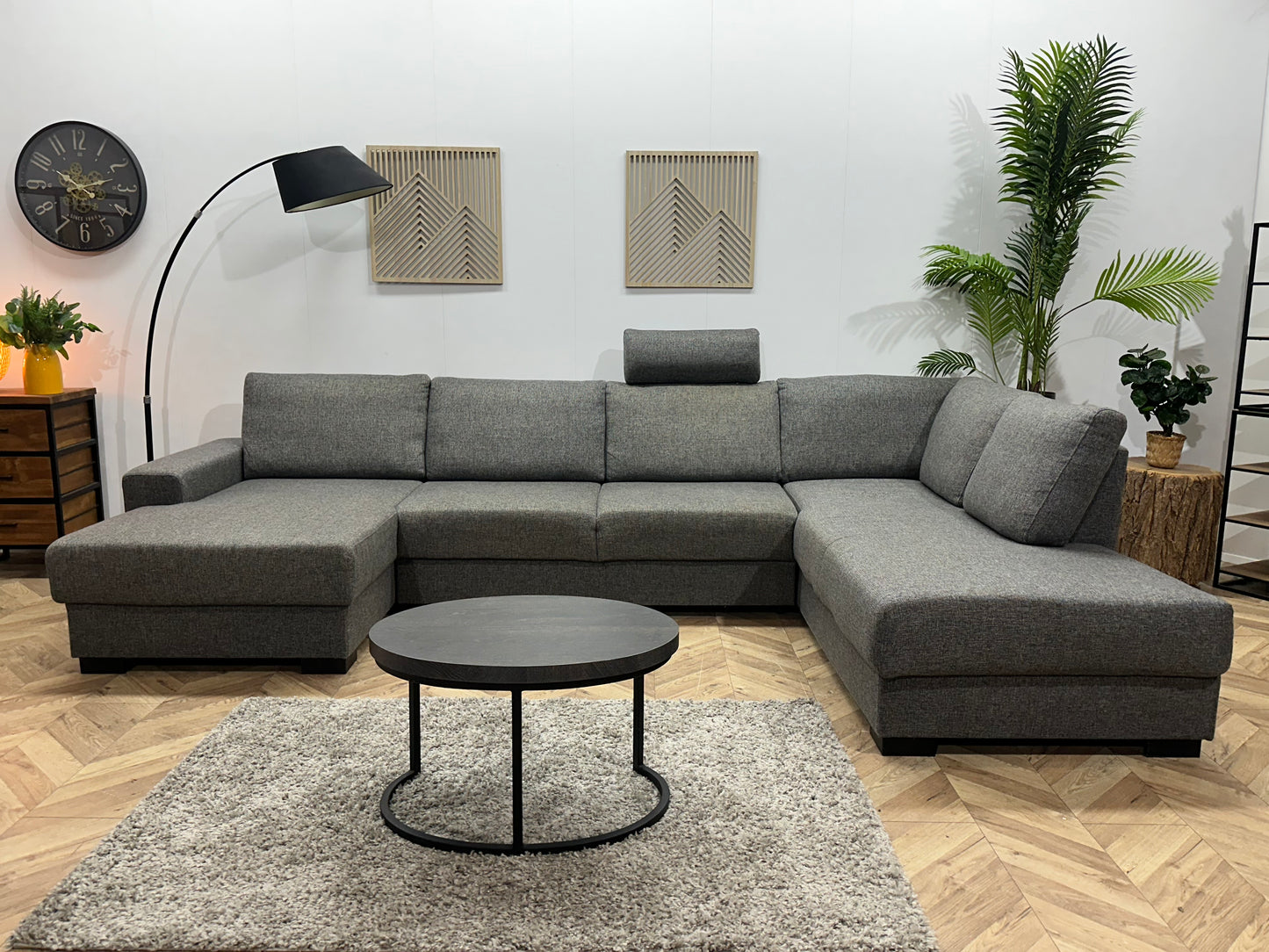 Grijze U Bank ~ Losse Rugkussens Met Afneembare Hoezen