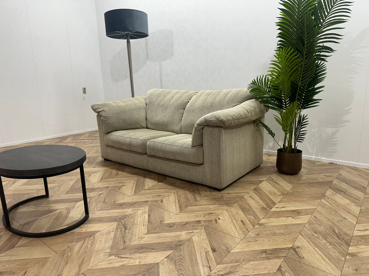 Crème 2-Zits Bank ~ Losse Kussens Met Afneembare Hoezen