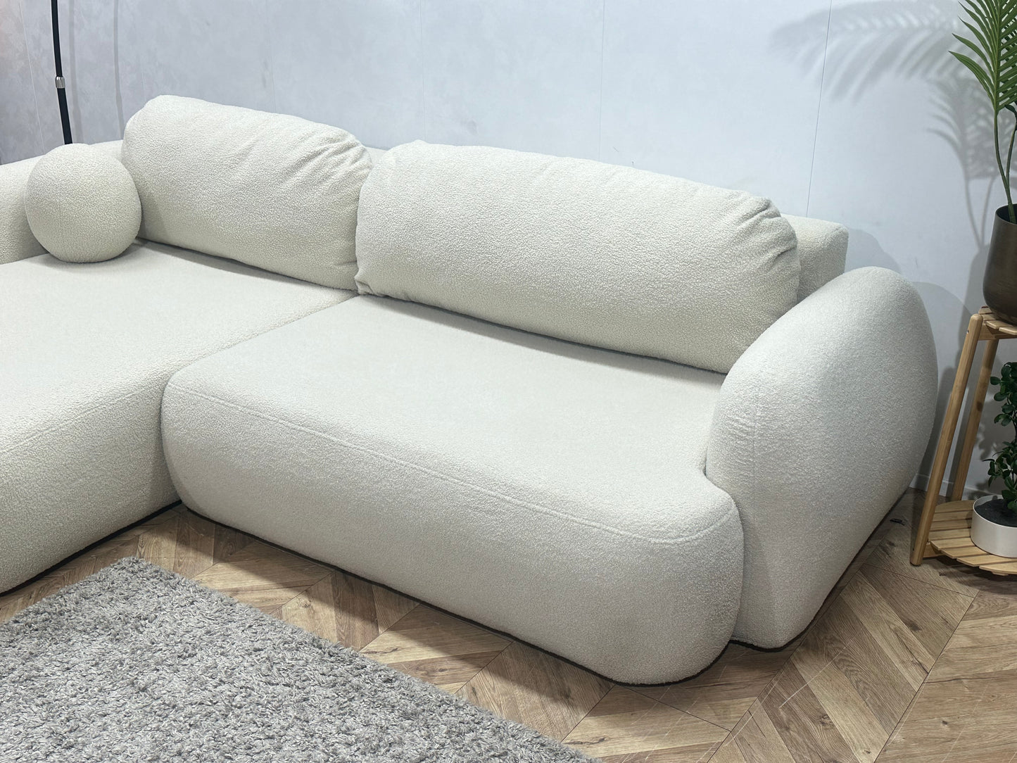 !Showroommodel! Witte Bouclé Stoffen Hoekbank
