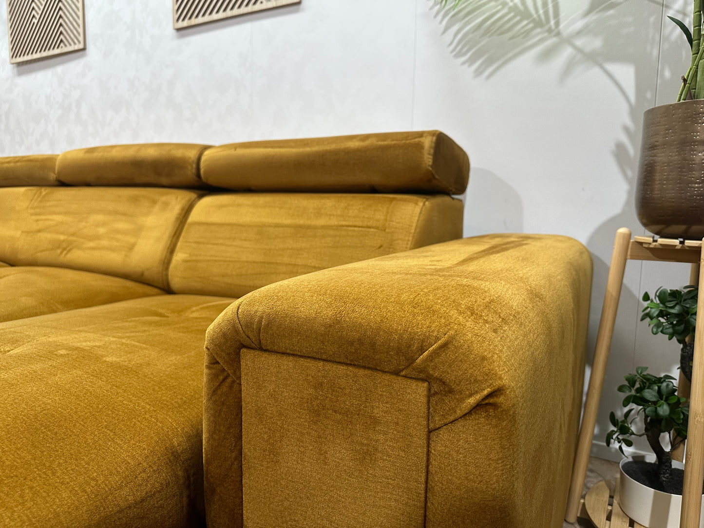 Gele Velvet U Bank ~ Slaapfunctie