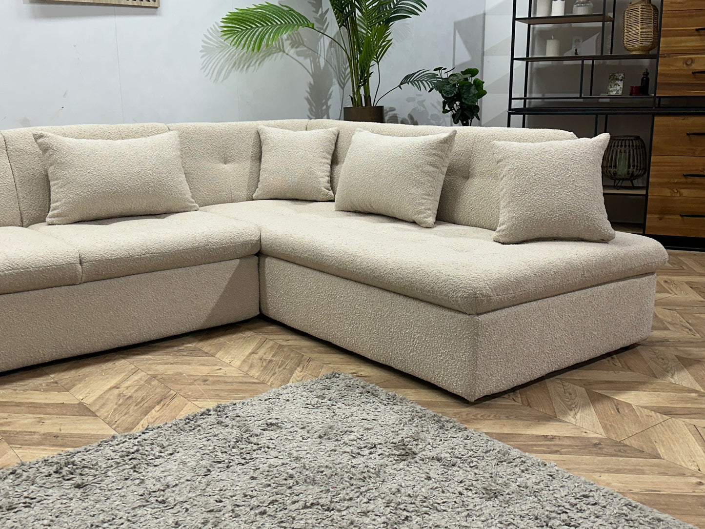 !Showroommodel! Witte Bouclé Stoffen U Bank