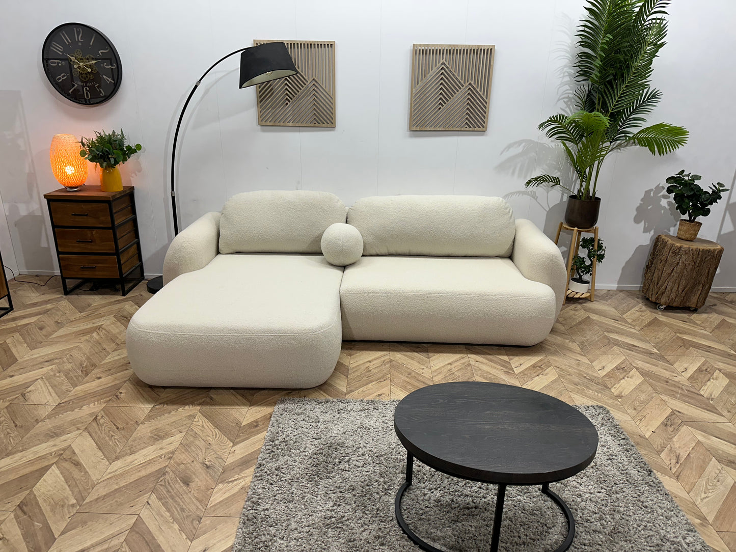 !Showroommodel! Crème Bouclé Stof Hoekbank ~ Losse Rugkussens