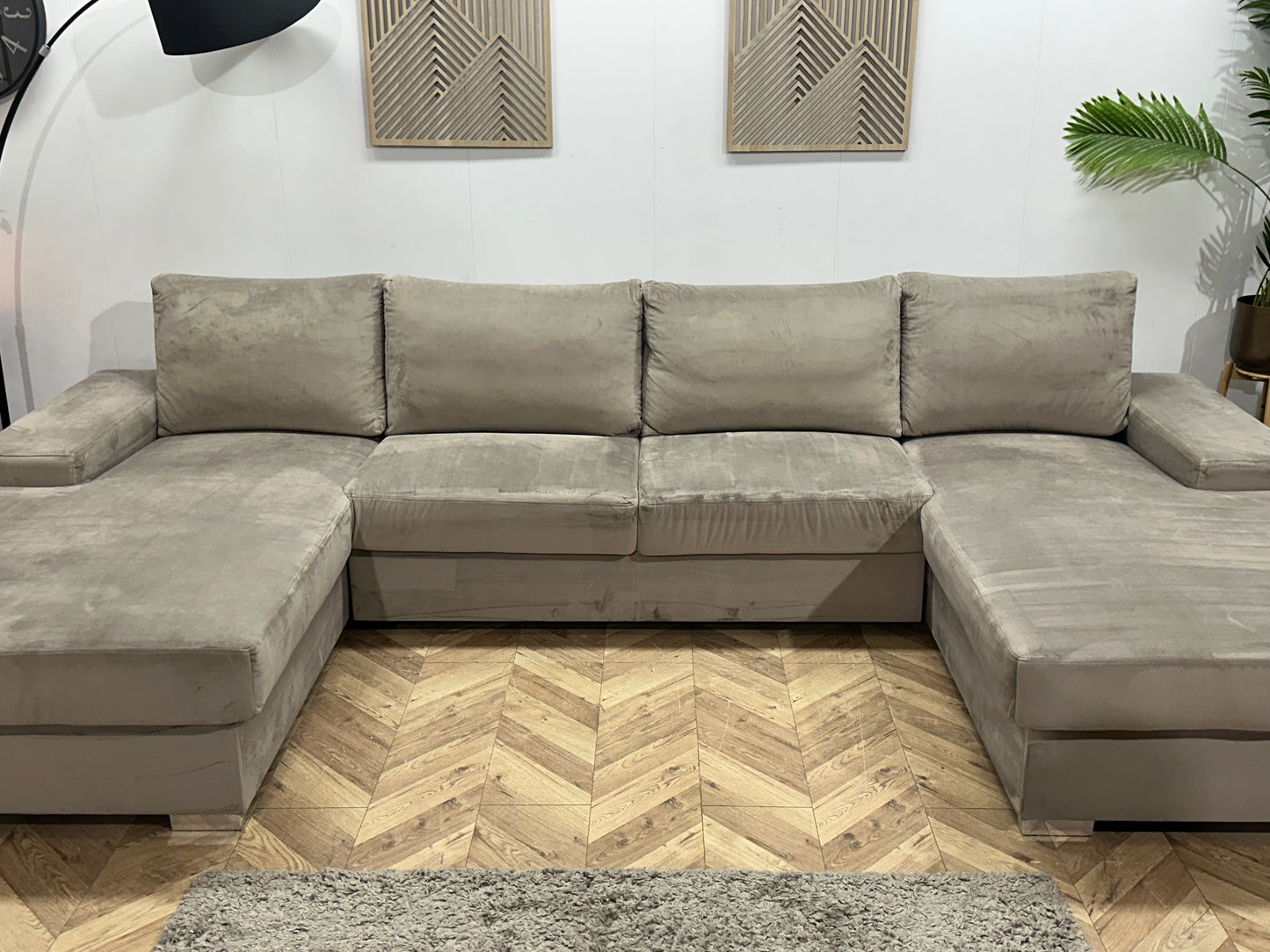 Grijze Velvet U Bank ~ Losse Kussens Met Afneembare Hoezen