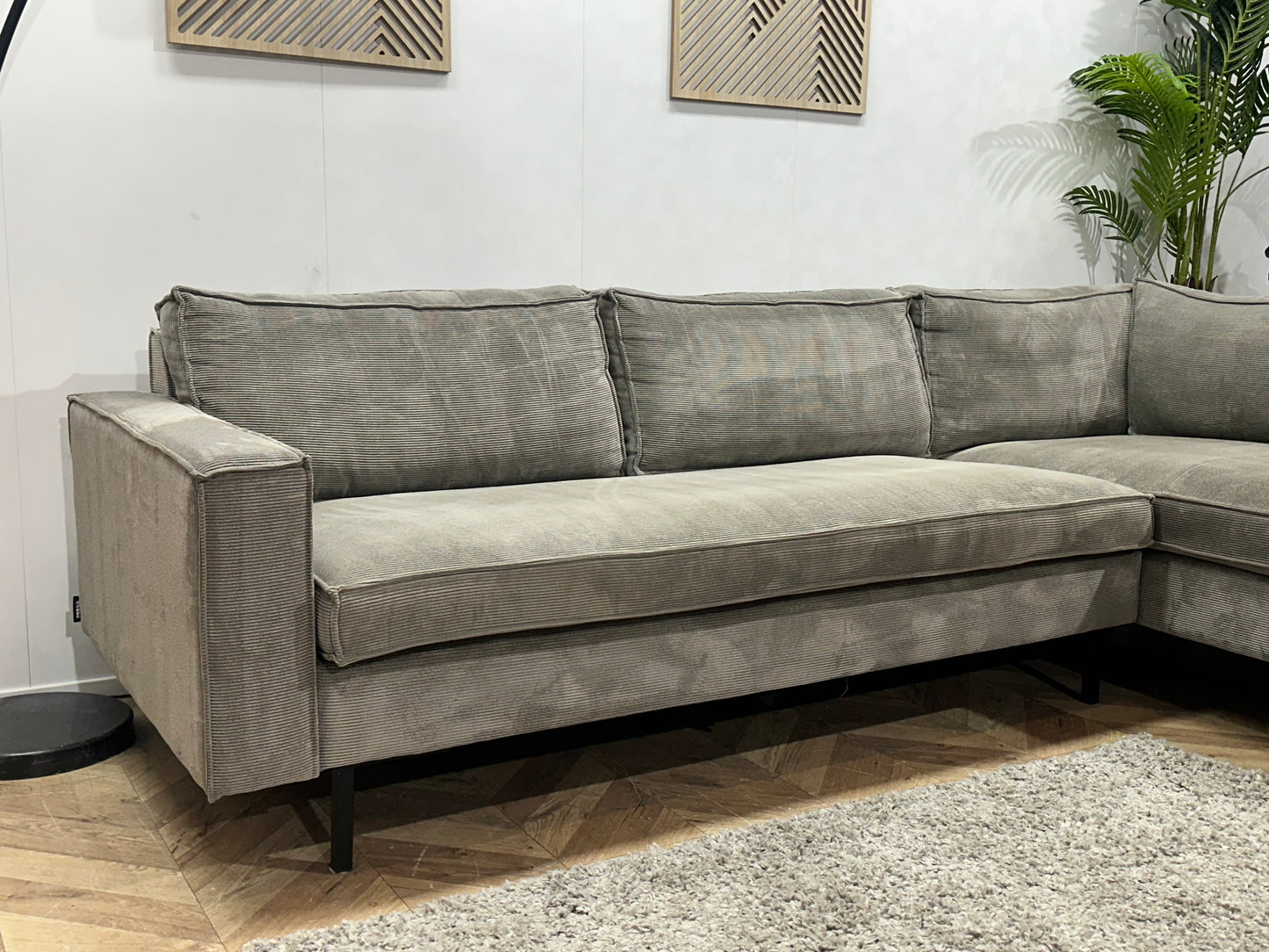 Woood Licht Grijze Ribstof Hoekbank ~ Losse Kussens Met Afneembare Hoezen