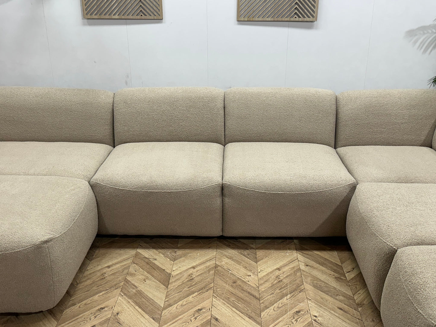 !Showroommodel! Beige Bouclé Stoffen U Bank