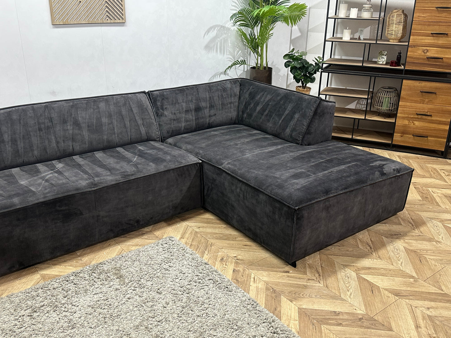 Zwarte Velvet Design Hoekbank ~ Vaste Kussens