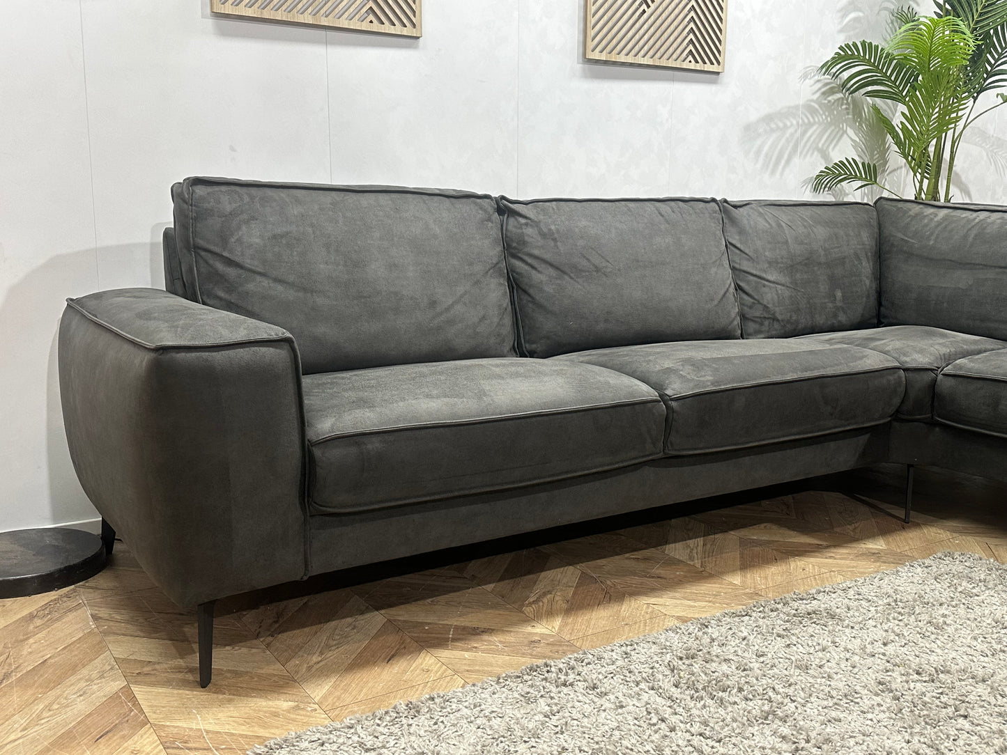 Antraciet Suède Stoffen Hoekbank ~ Losse Rugkussens Met Afneembare Hoezen