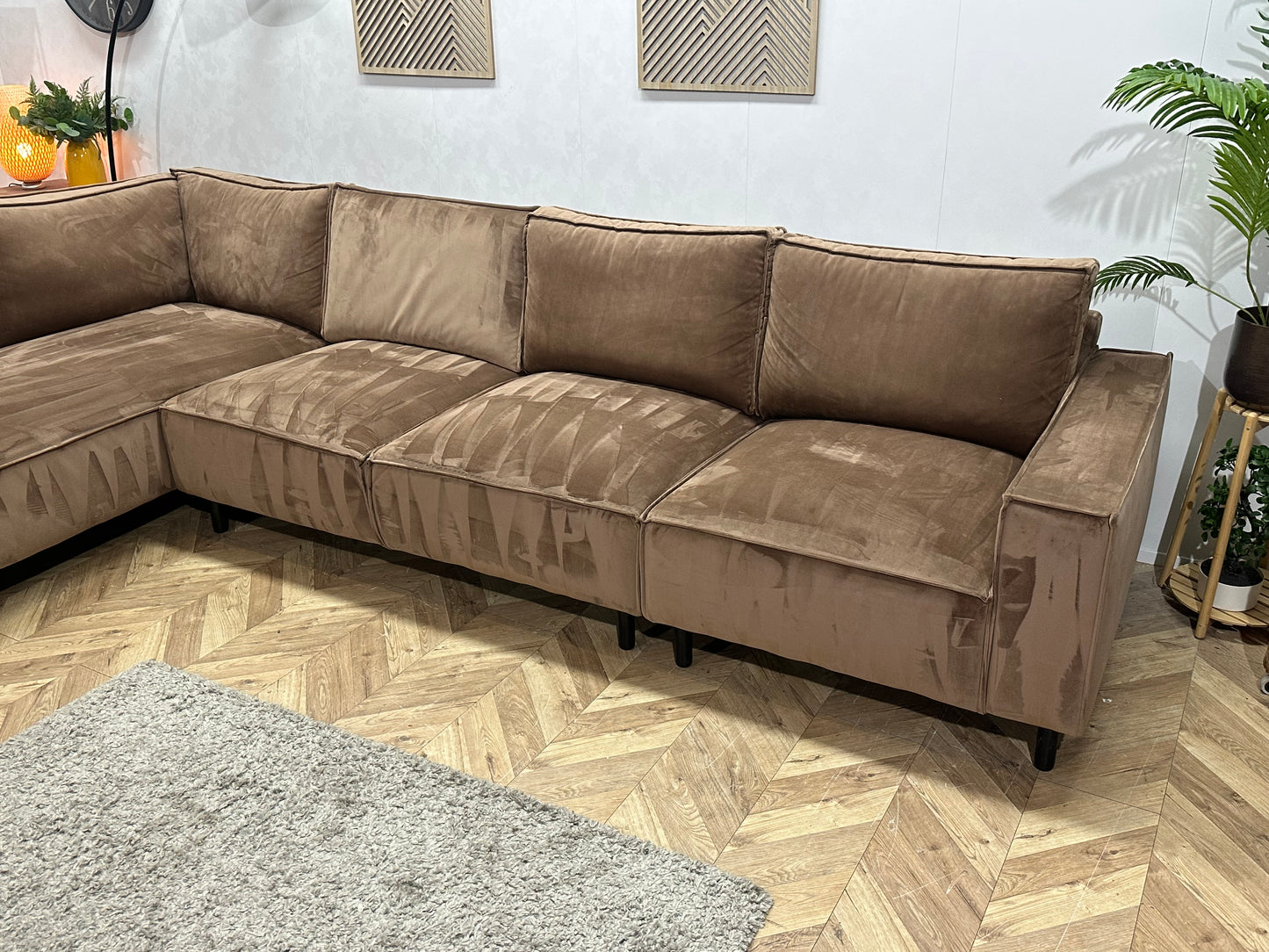 Bruine Ruime Velvet Hoekbank Inc Hocker ~ Losse Rugkussens Met Afneembare Hoezen