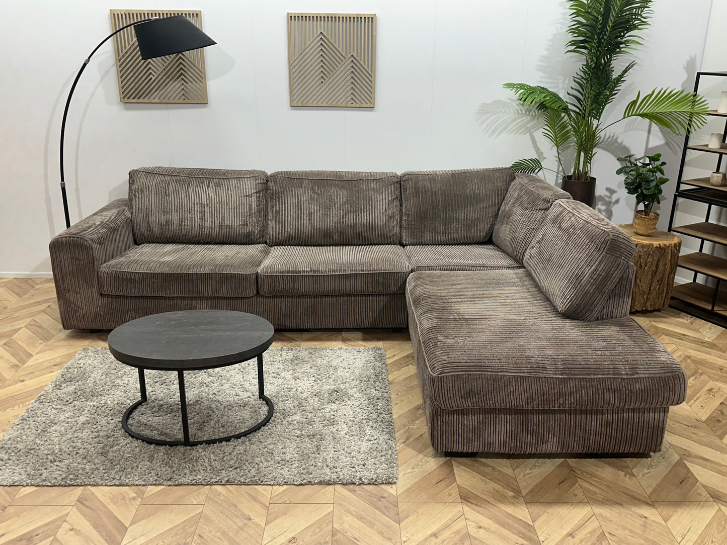 Taupe Ribstof Hoekbank ~ Losse Kussens Met Afneembare Hoezen