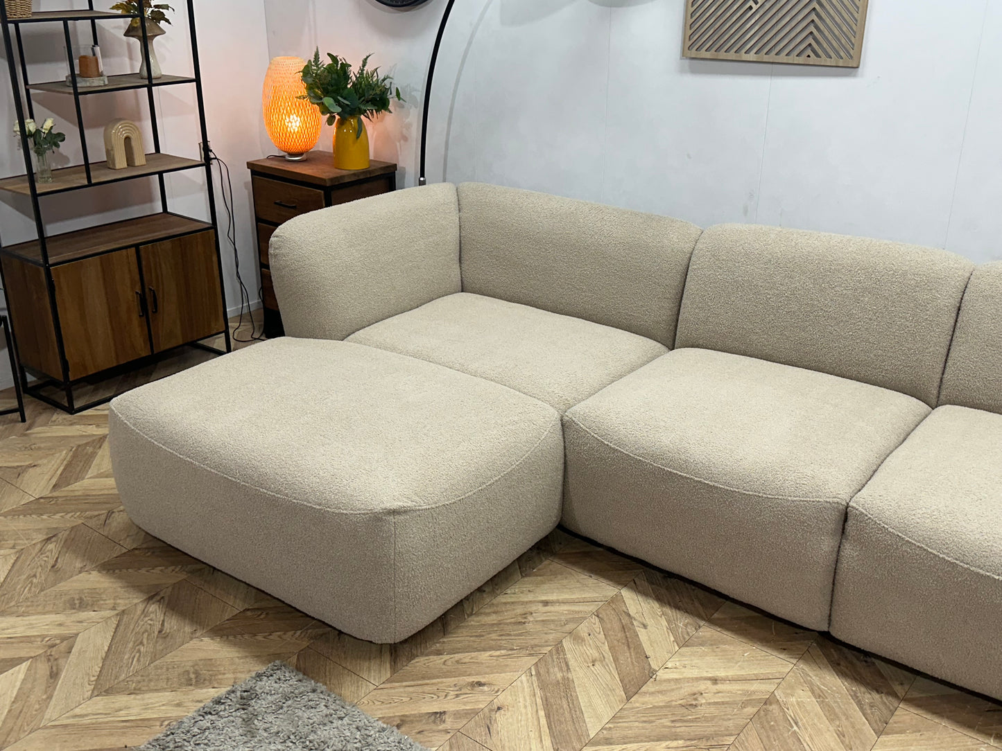 !Showroommodel! Beige Bouclé Stoffen U Bank