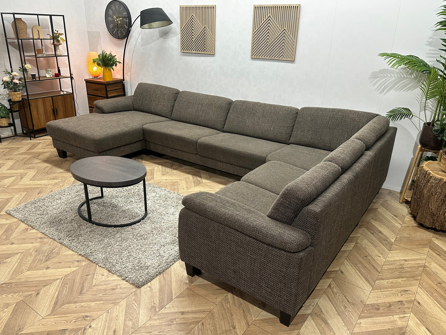 Bruine U Bank ~ Vaste Kussens