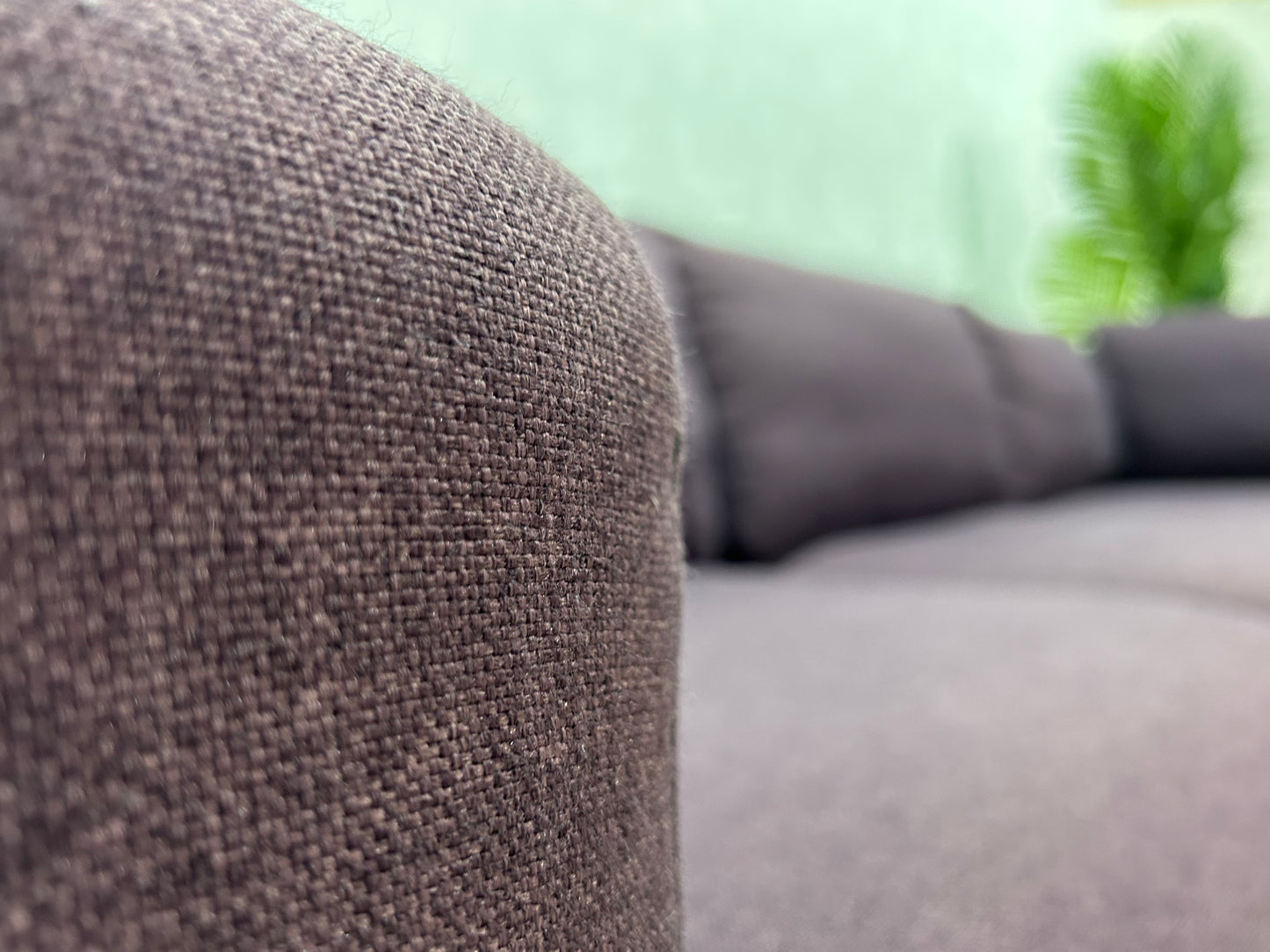 UrbanSofa Paarse Hoekbank ~ Inc. Hocker