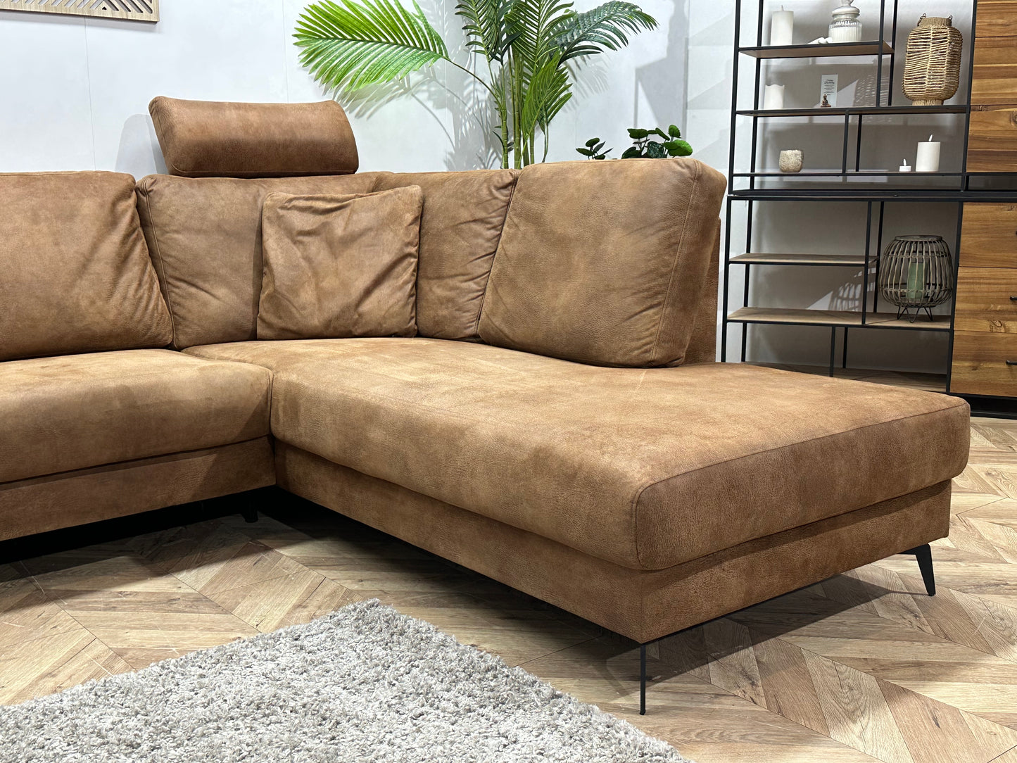 Cognac Bruine Suède Stoffen Inc Fauteuil ~ Losse Rugkussens Met Afneembare Hoezen