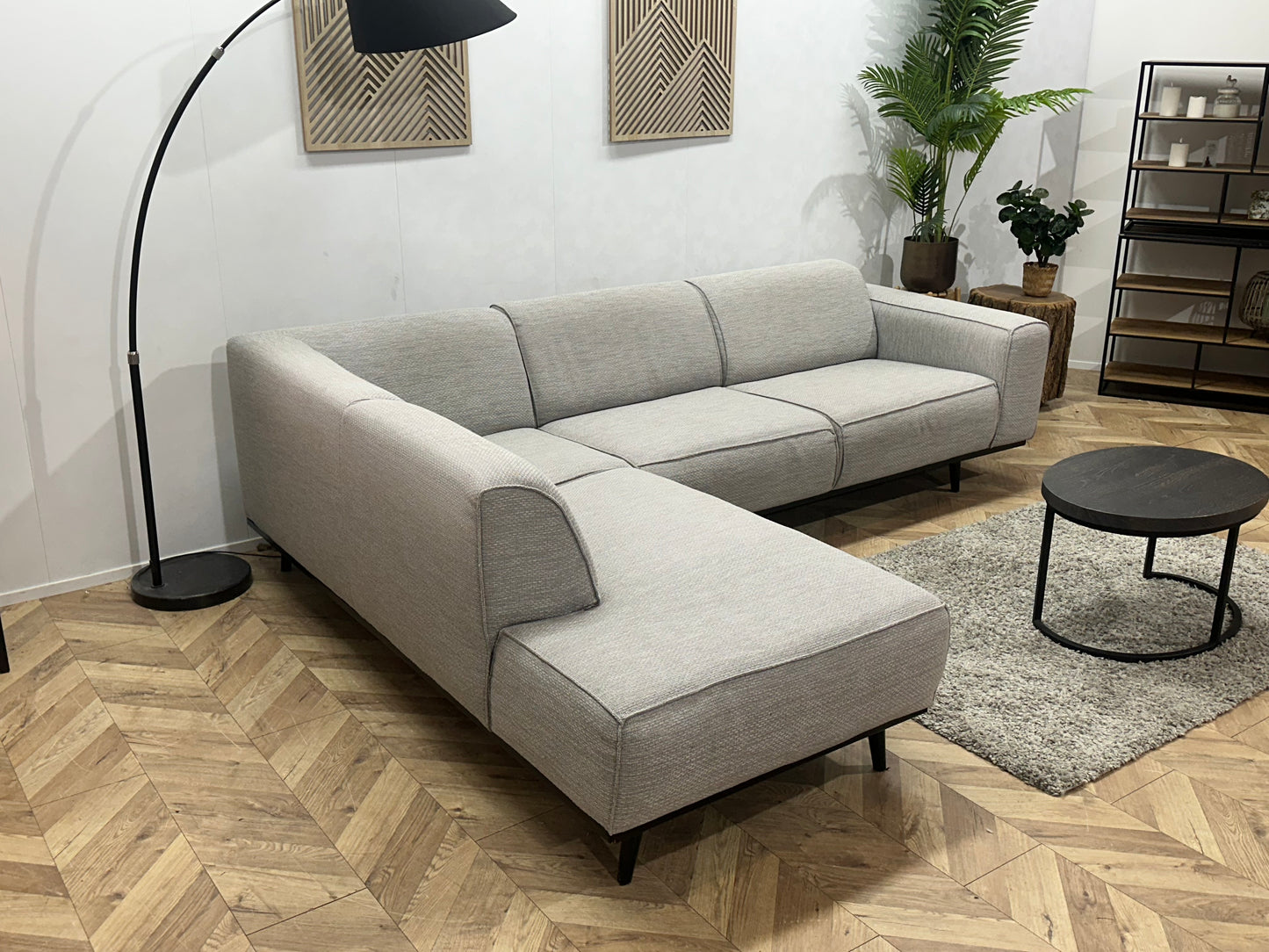 Licht Grijze Hoekbank ~ Vaste Kussens