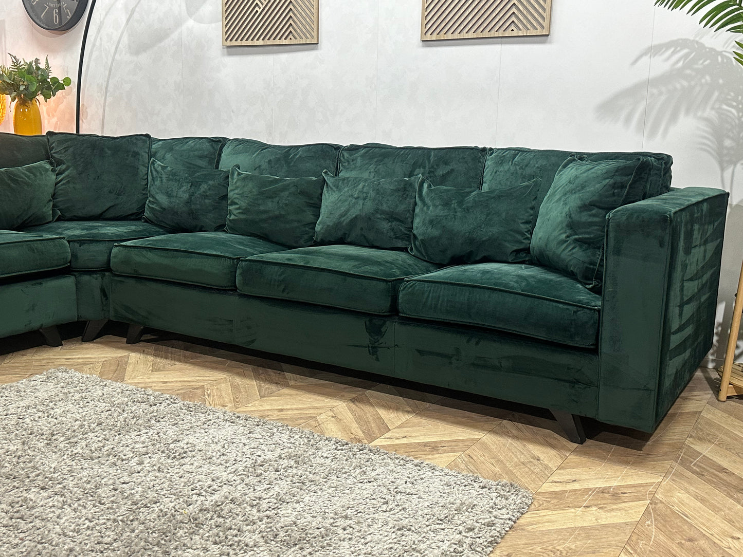Groene Velvet Ruime Hoekbank ~ Losse Kussens Met Afneembare Hoezen