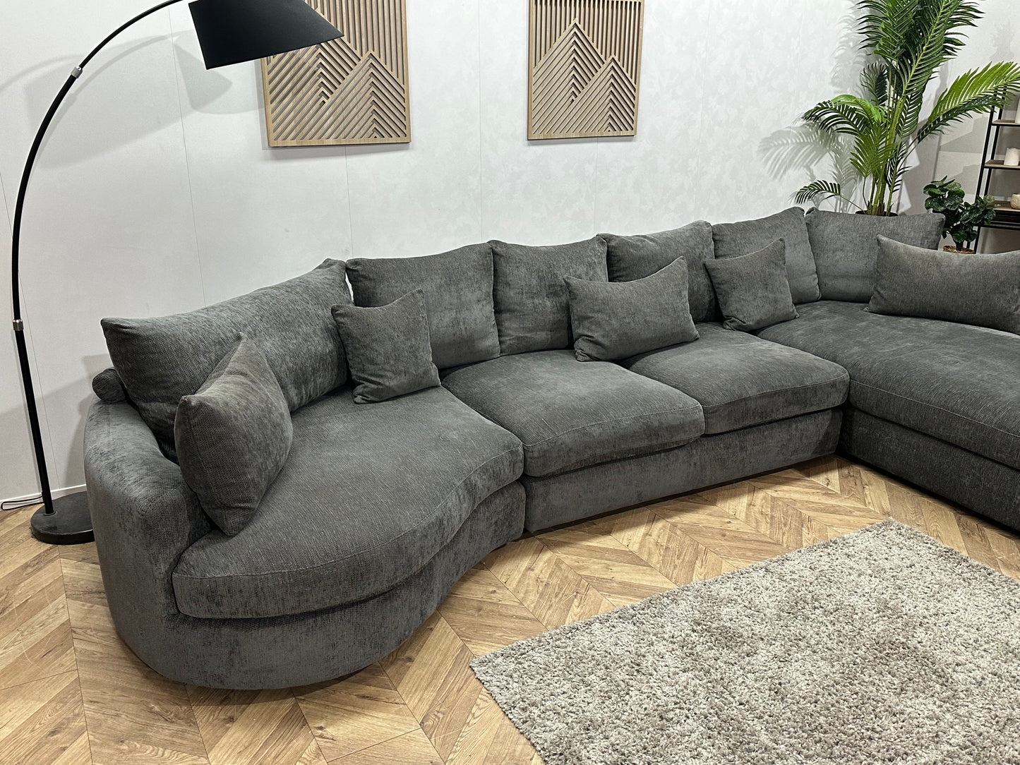 Grijze Ruime Hoekbank ~ Losse Kussens Met Afneembare Hoezen