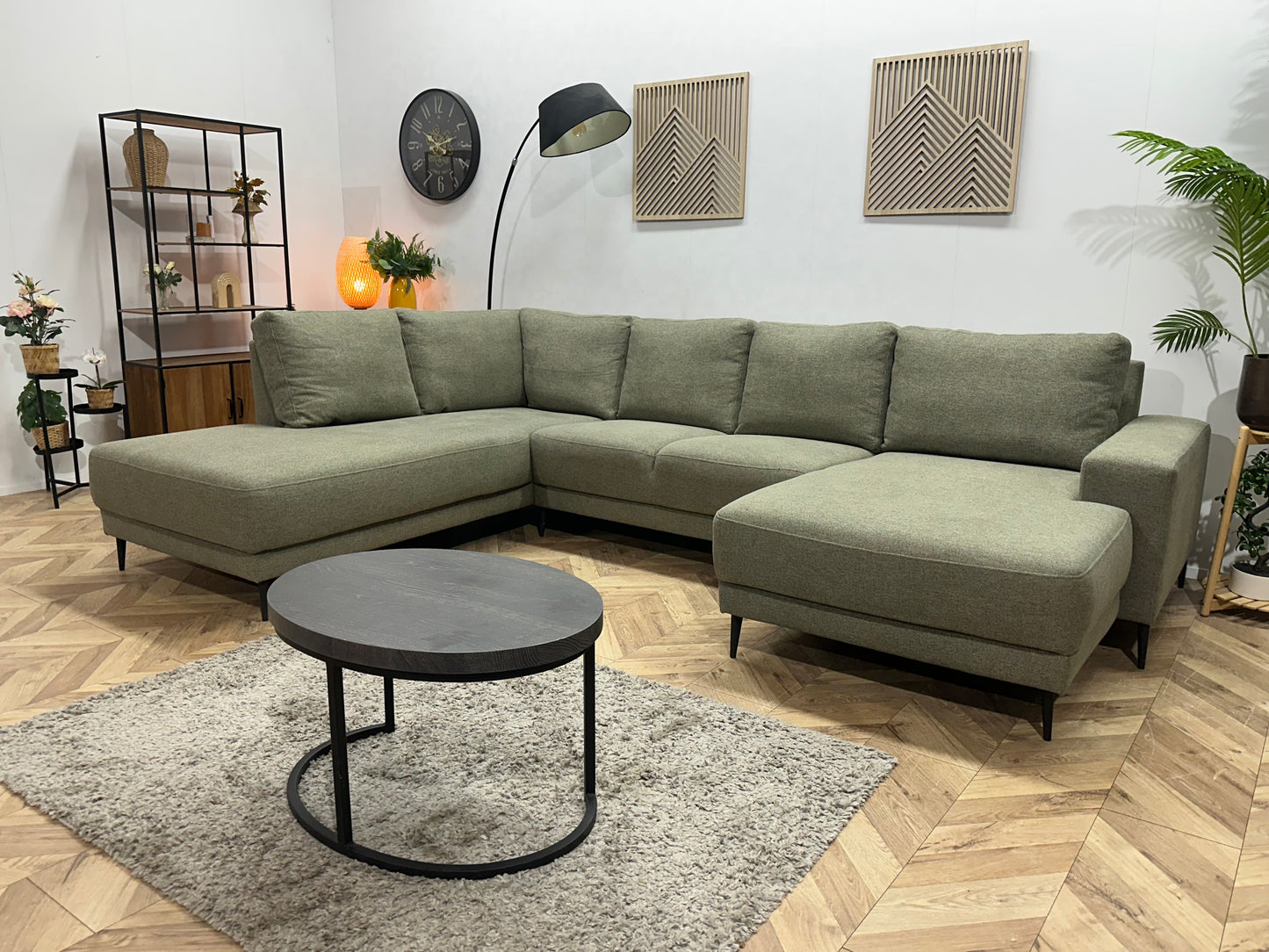 Grijze U Bank ~ Losse Rugkussens Met Afneembare Hoezen