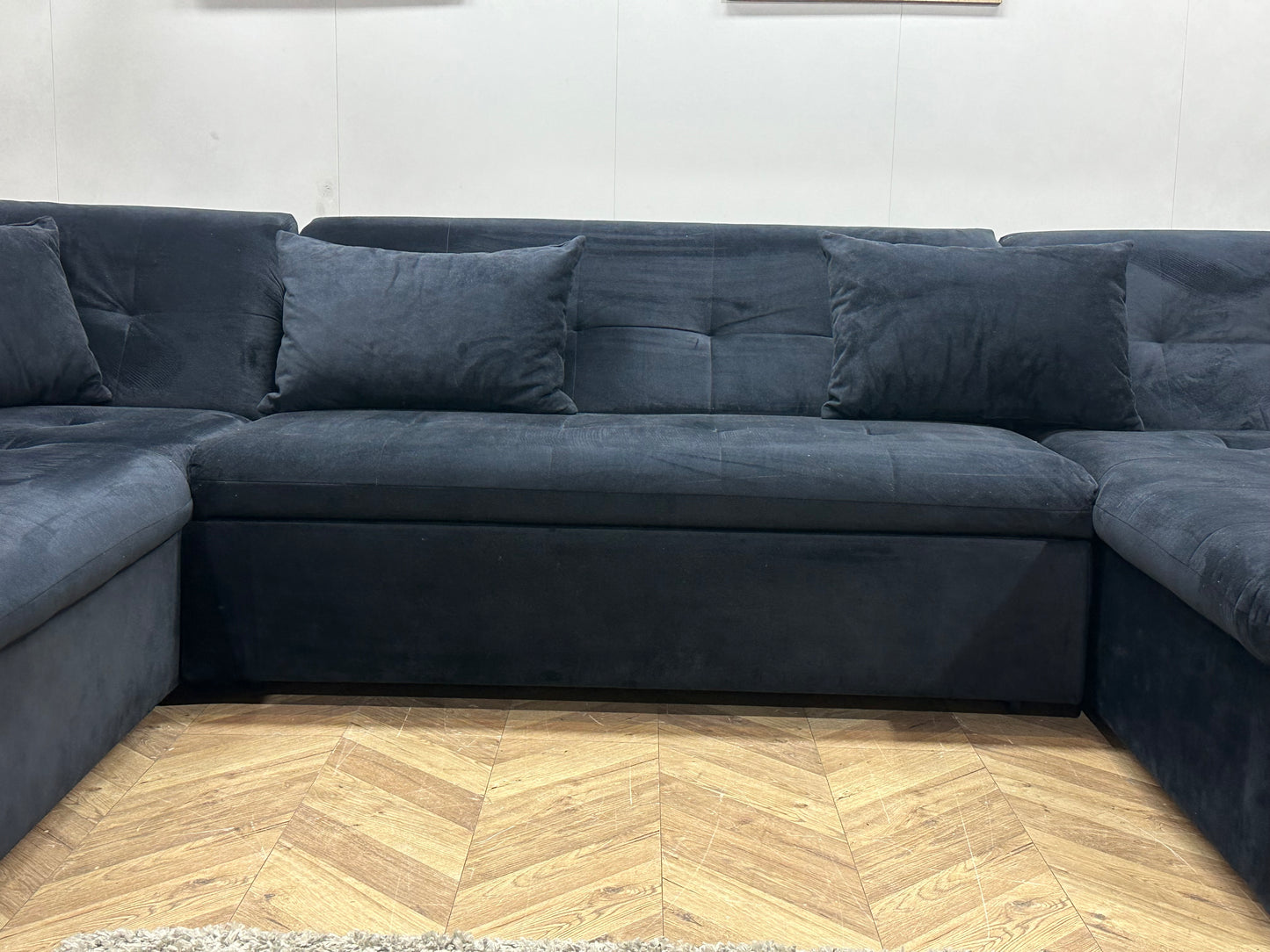 !Showroommodel! Zwarte Velvet U Bank