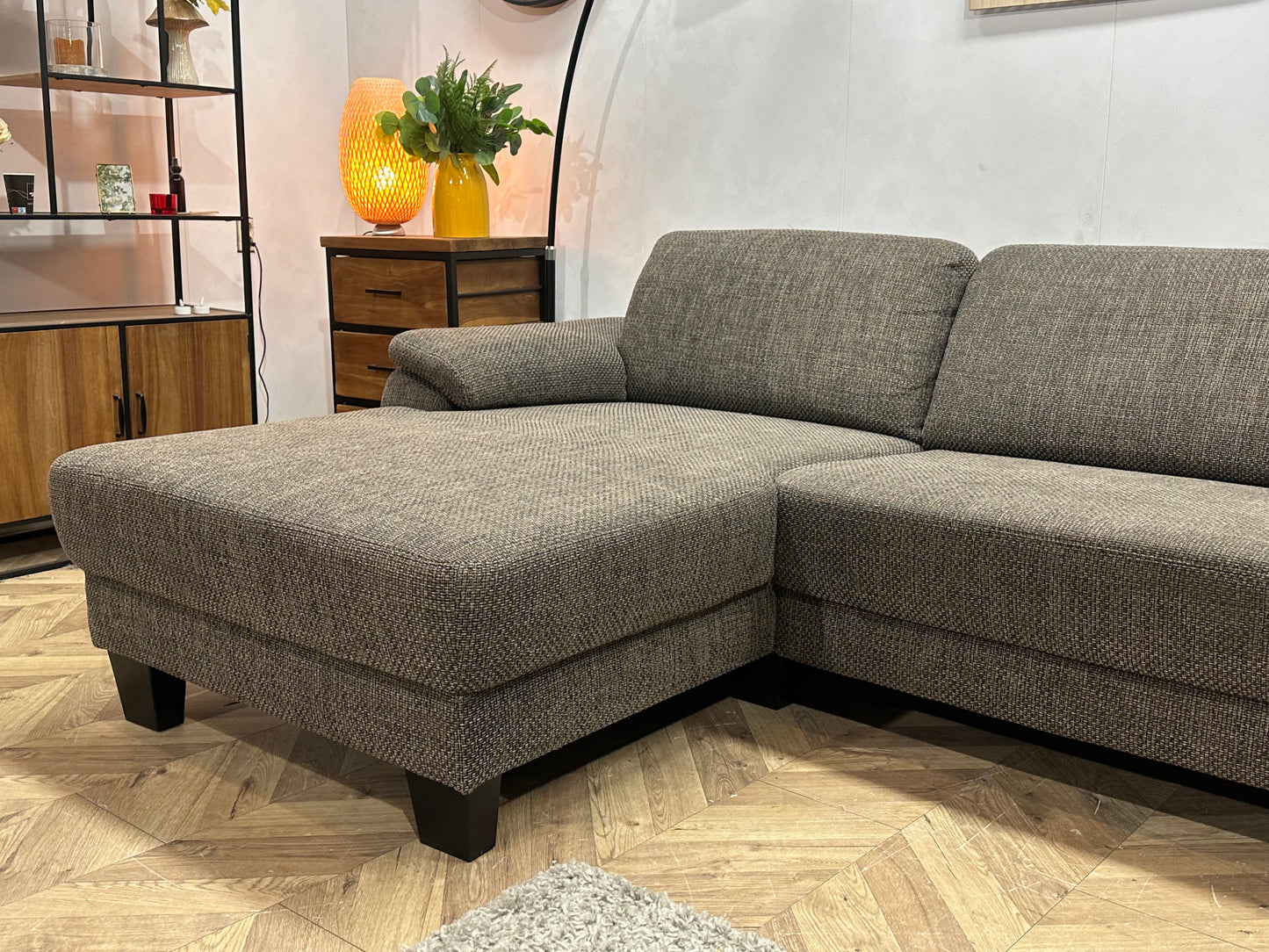 Bruine U Bank ~ Vaste Kussens