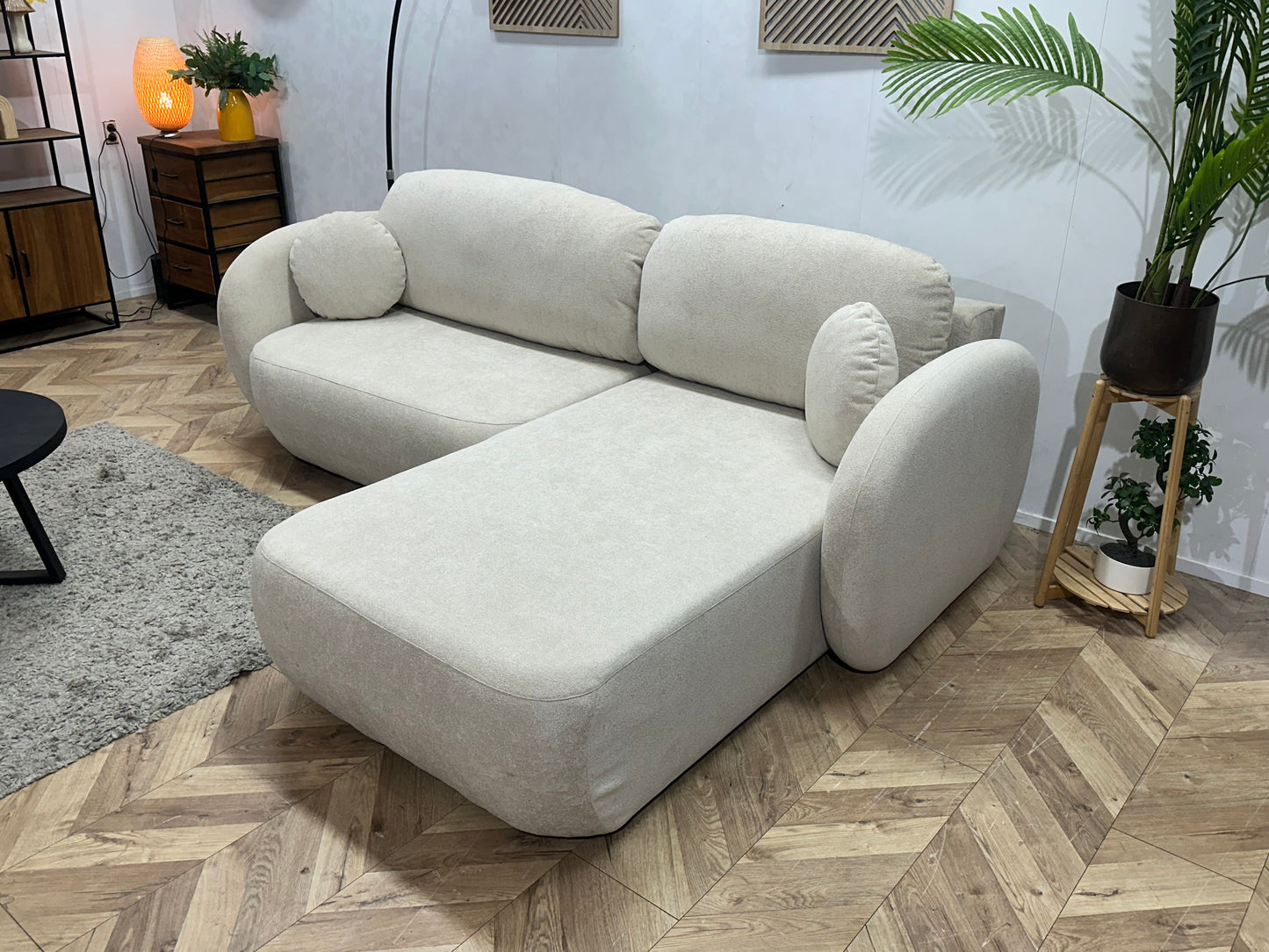 !Showroommodel! Witte/Crème Suède Stoffen Hoekbank