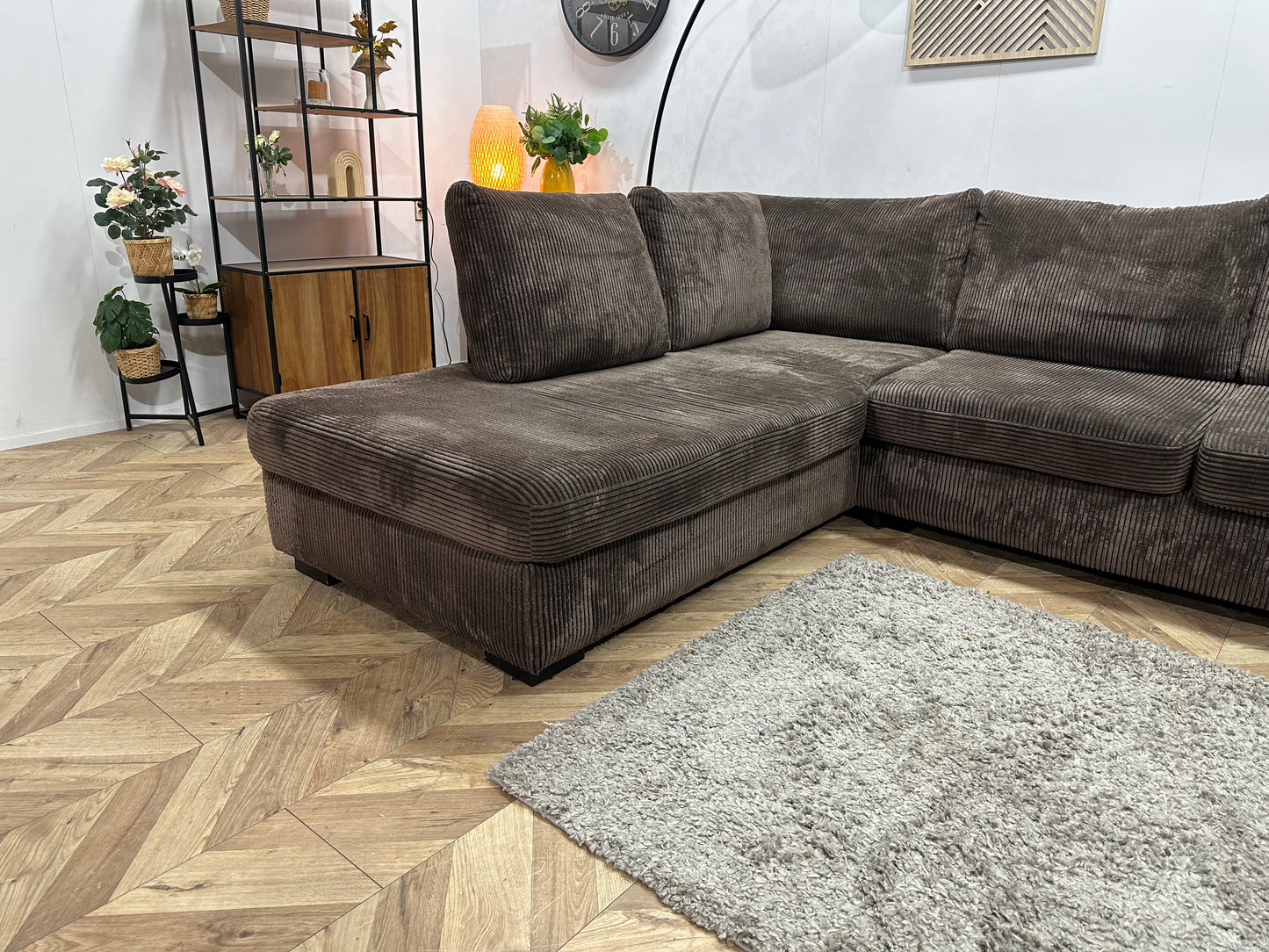 Bruine Ribstof Hoekbank ~ Losse Kussens Met Afneembare Hoezen