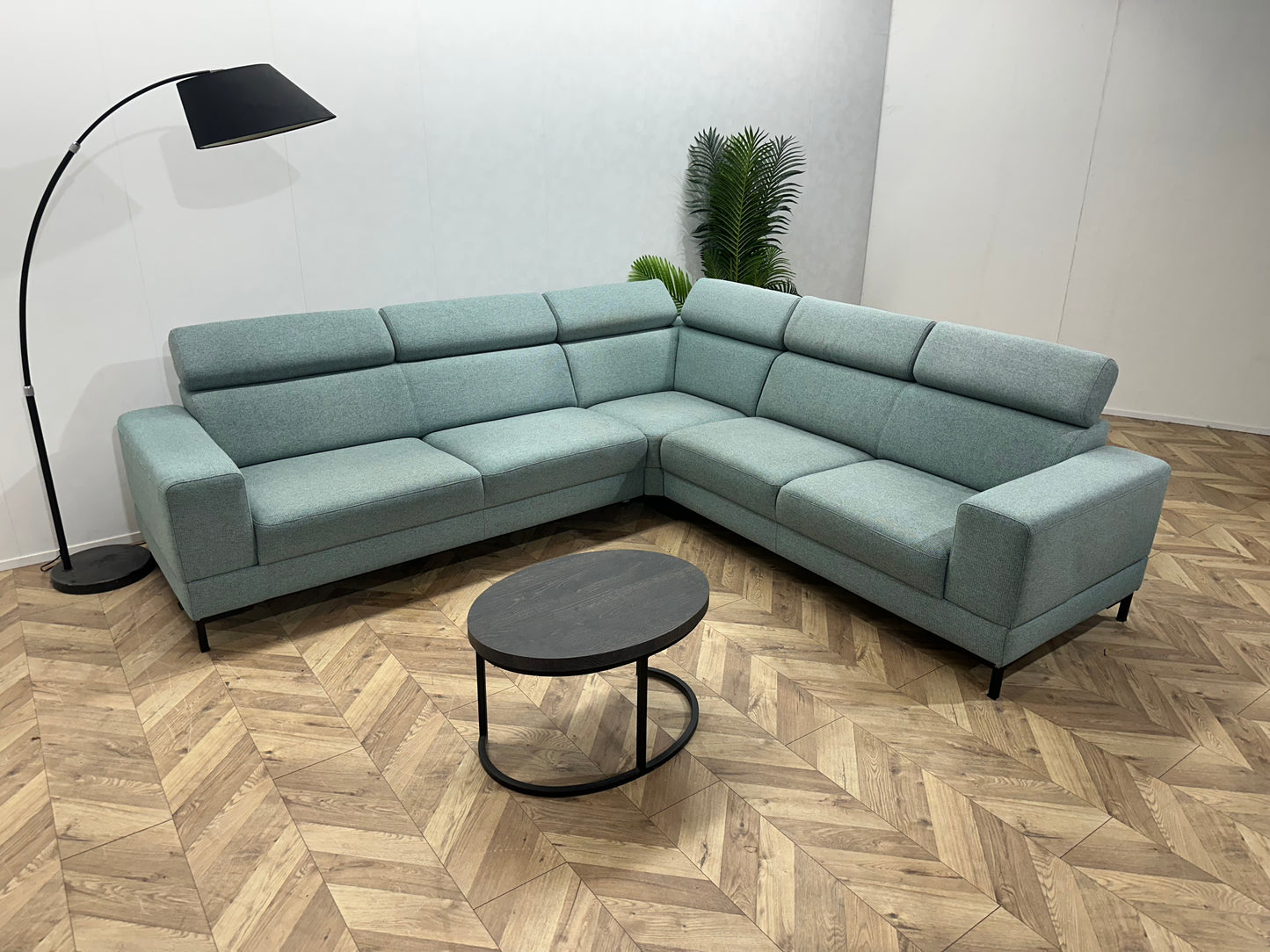 Montèl Licht Blauwe Hoekbank ~ Verstelbare Hoofdsteunen