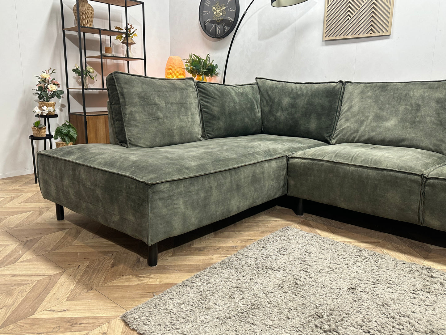 Groene Velvet Hoekbank ~ Losse Rugkussens Met Afneembare Hoezen