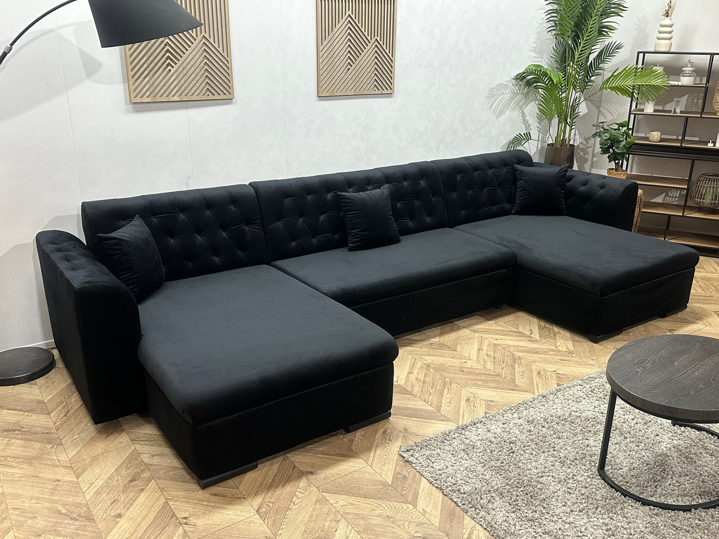 !Showroommodel! Zwarte Velvet U Bank