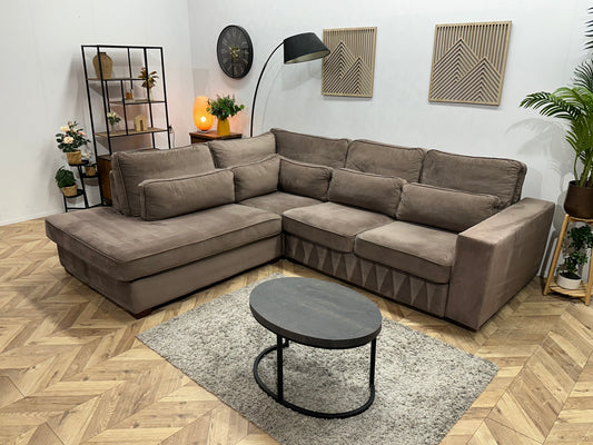 Bruine Velvet Hoekbank ~ Losse Kussens Met Afneembare Hoezen