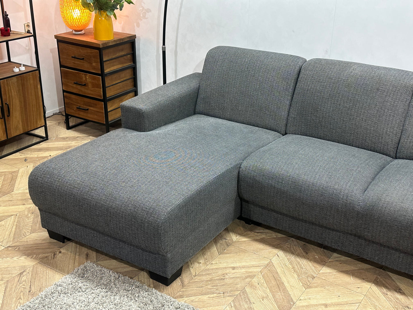 Grijze U Bank ~ Vaste Kussens