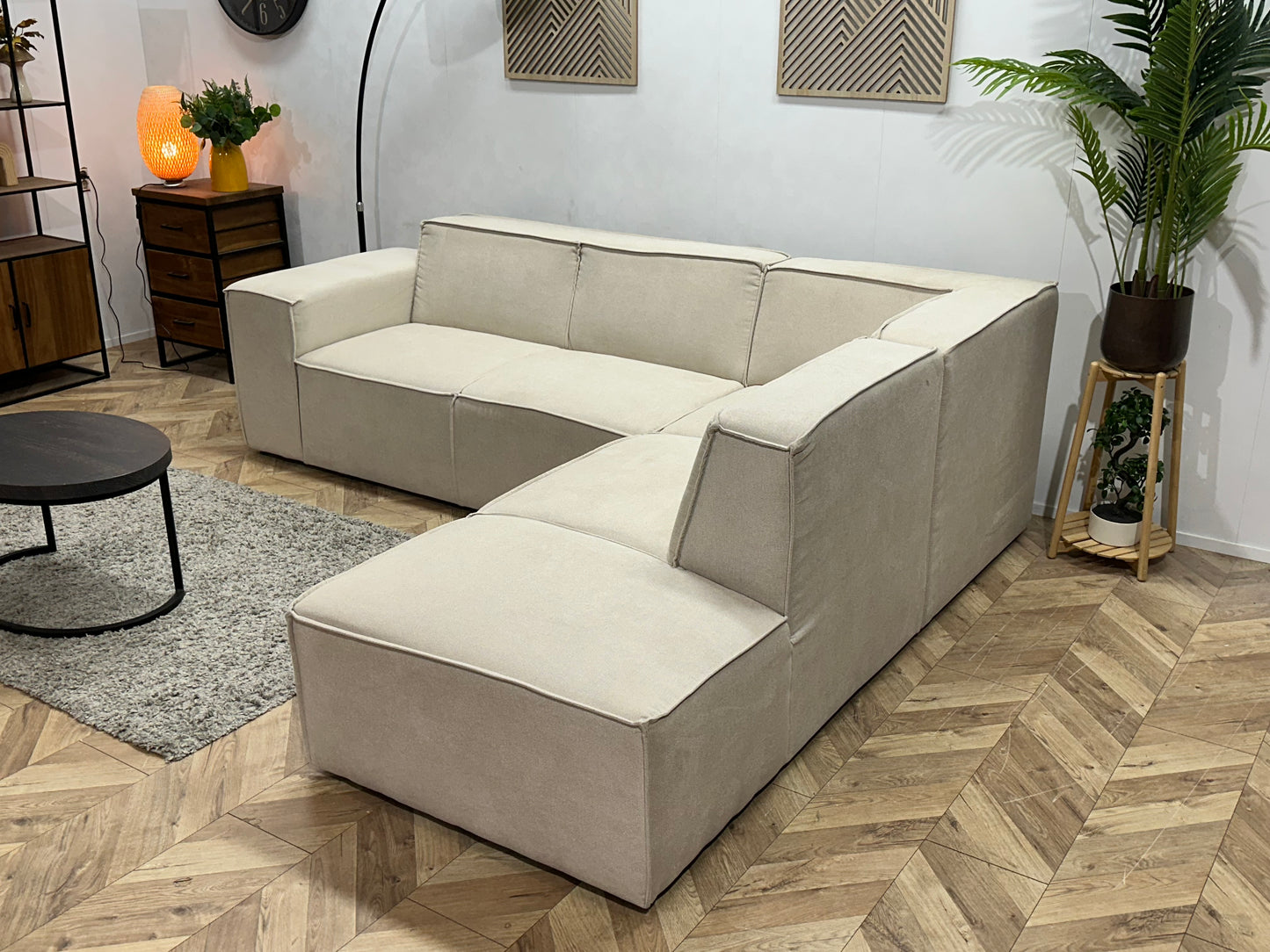 !Showroommodel! Crème Suède Stoffen Hoekbank