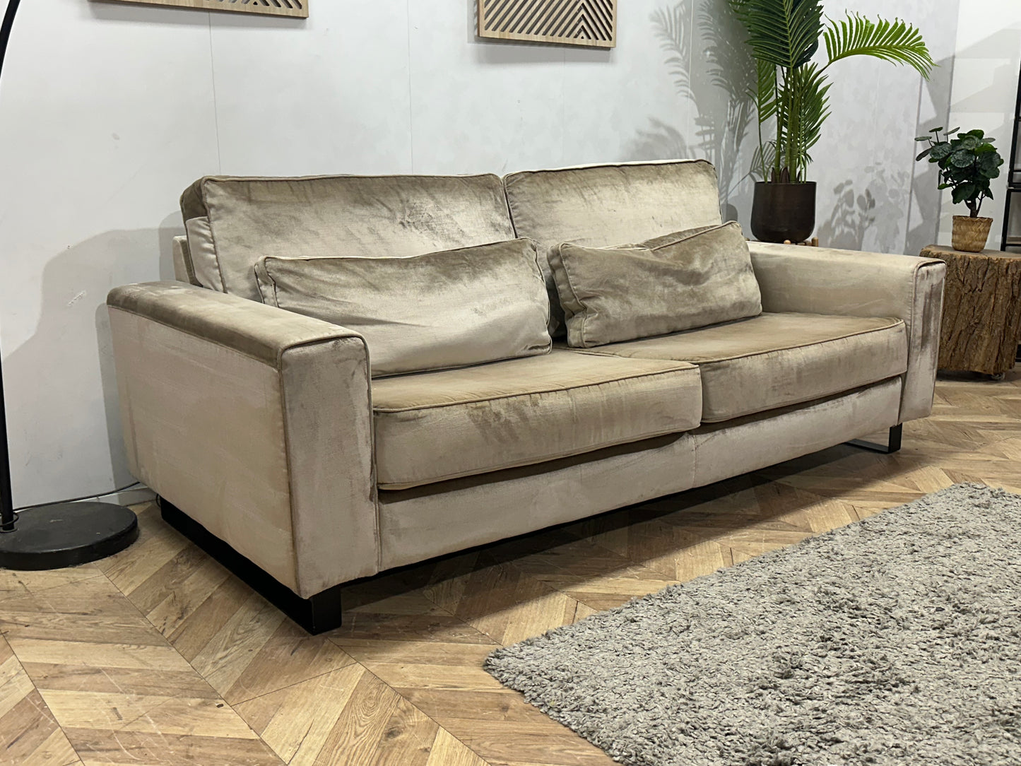 Licht Grijze / Beige Velvet 2.5-Zits Bank ~ Losse Kussens Met Afneembare Hoezen
