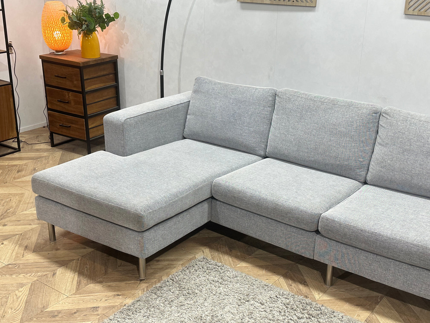Licht Grijze Design Hoekbank Inc Hocker ~ Losse Kussens Met Afneembare Hoezen