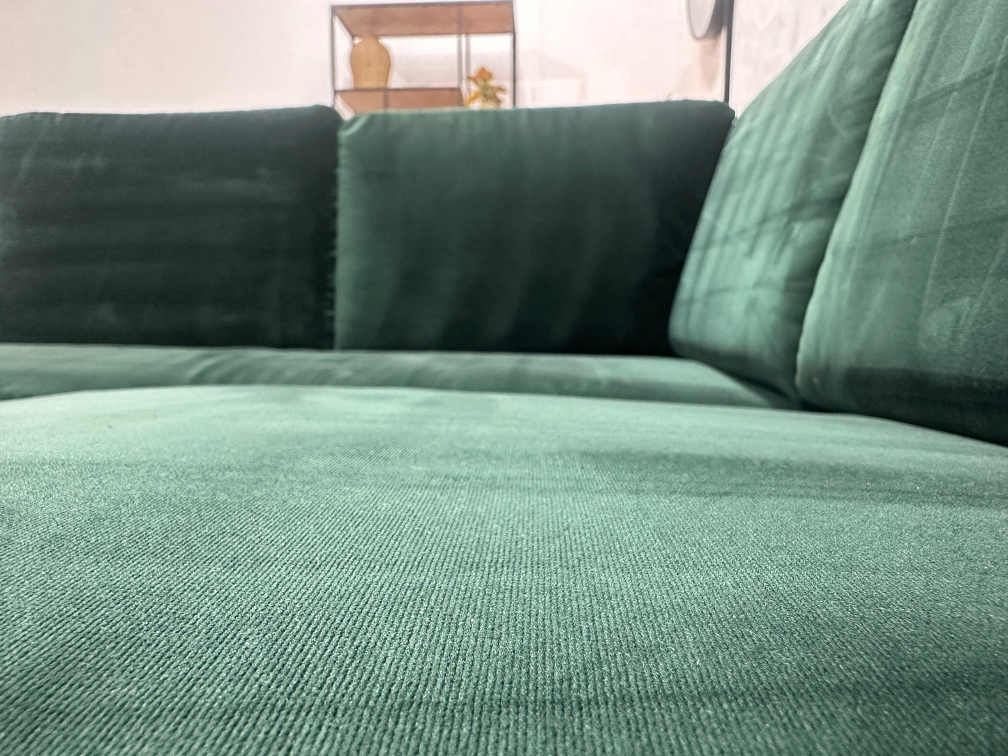 Groene Velvet Hoekbank ~ Losse Rugkussens Met Afneembare Hoezen