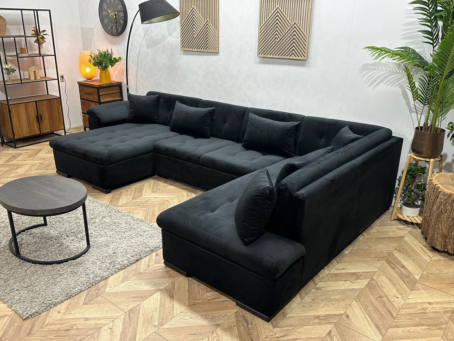 !Showroommodel! Zwarte Velvet U Bank