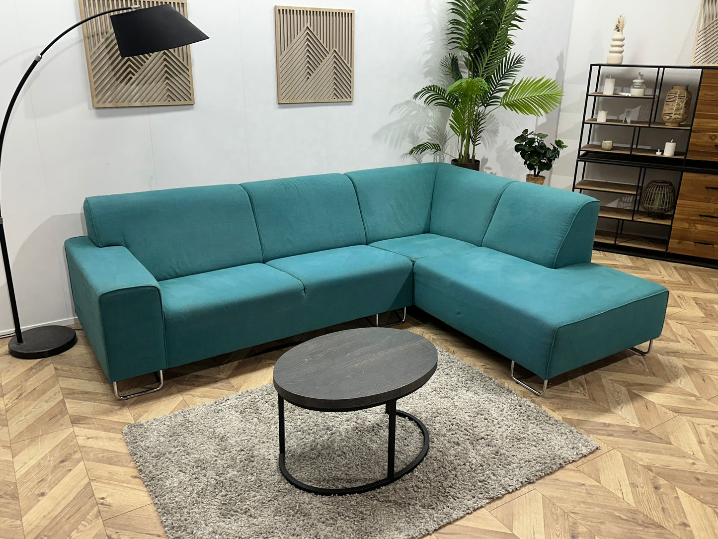 Licht Blauwe Suède Stoffen Hoekbank ~ Vaste Kussens