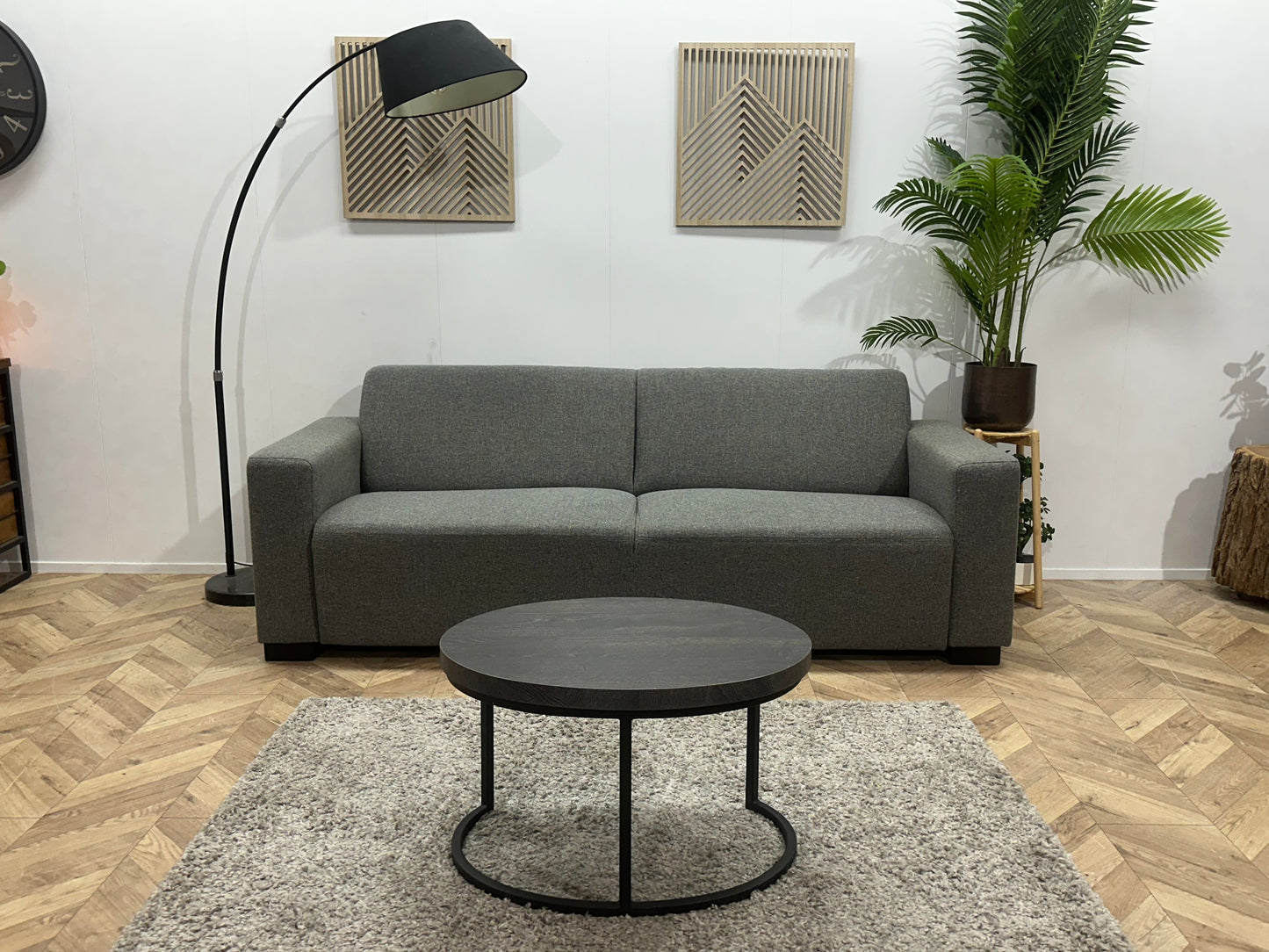 Grijze 2.5-Zits Bank ~ Vaste Kussens