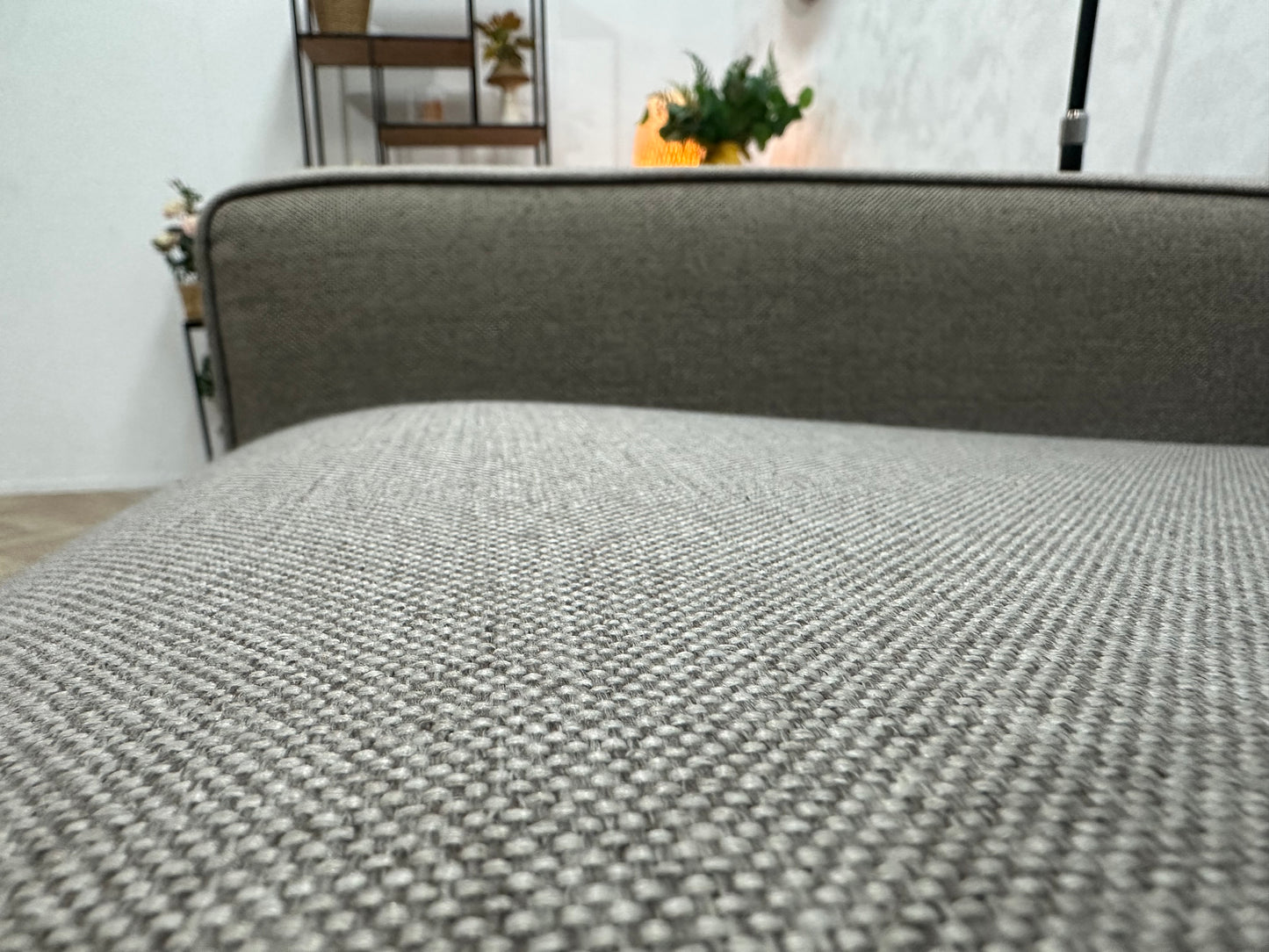 Trendhoppper Licht Grijze Fauteuil ~ Losse Kussens Met Afneembare Hoezen