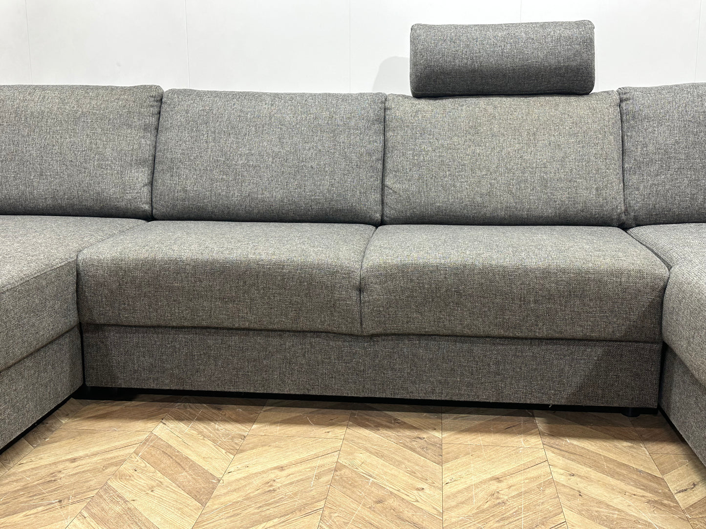 Grijze U Bank ~ Losse Rugkussens Met Afneembare Hoezen