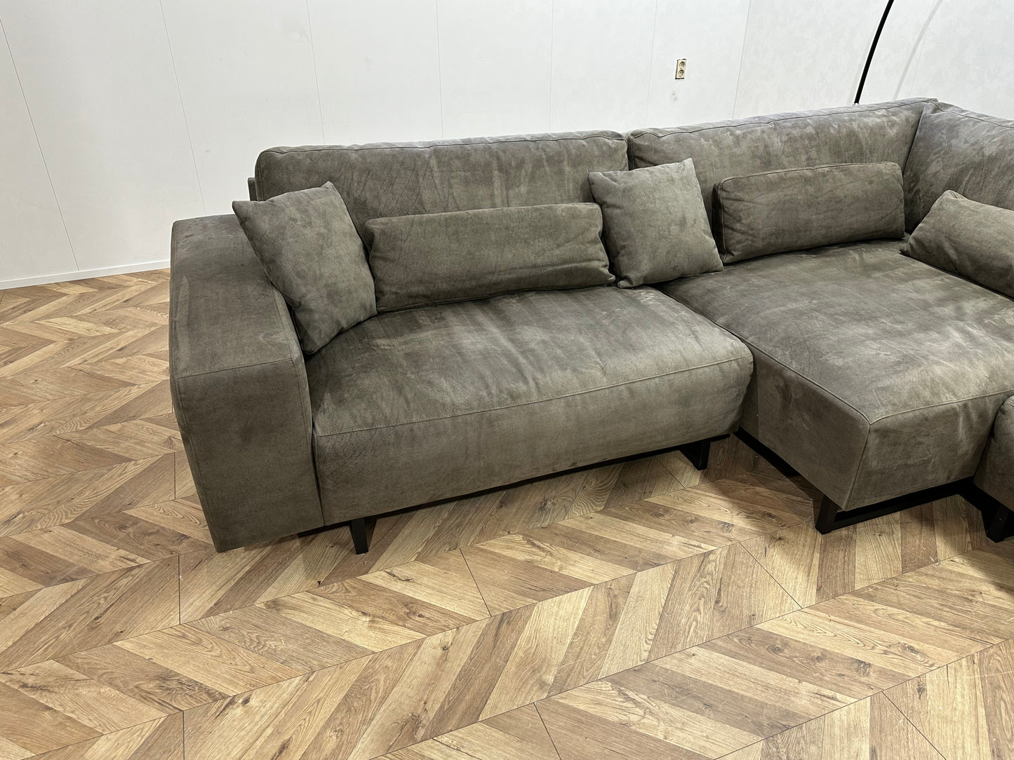 Suède Leather Look Leger Groene U Bank ~ Losse Rugkussens Met Afneembare Hoezen