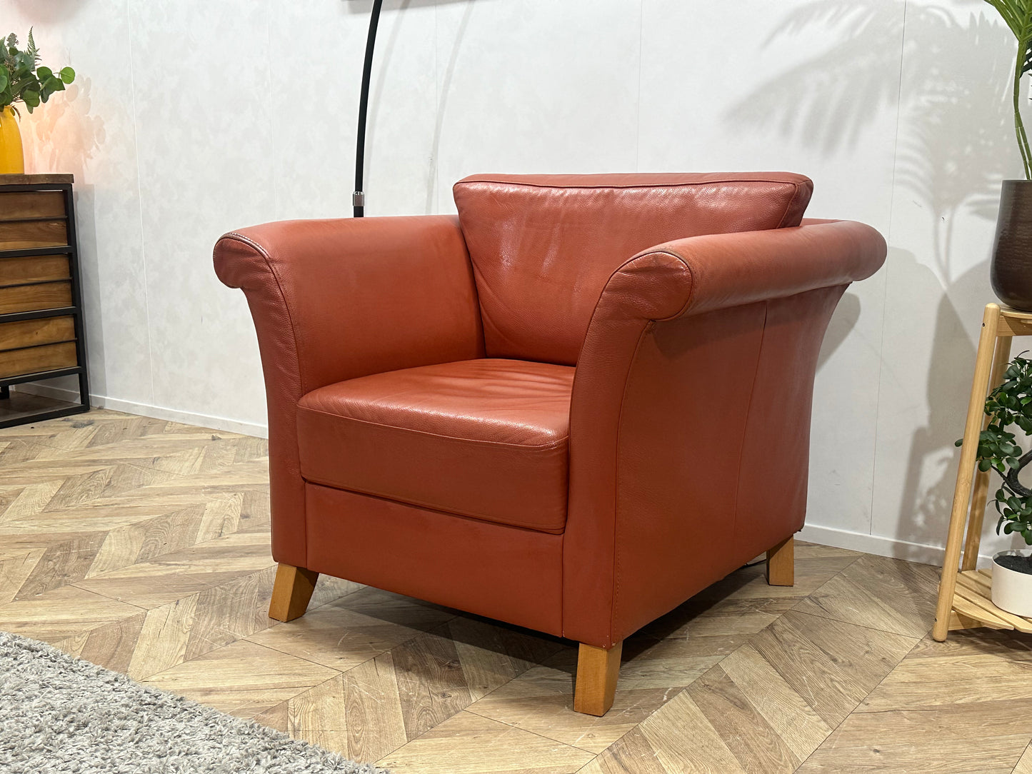 Licht Rode Echt Lederen Fauteuil ~ Losse Rugkussen Met Afneembare Hoes