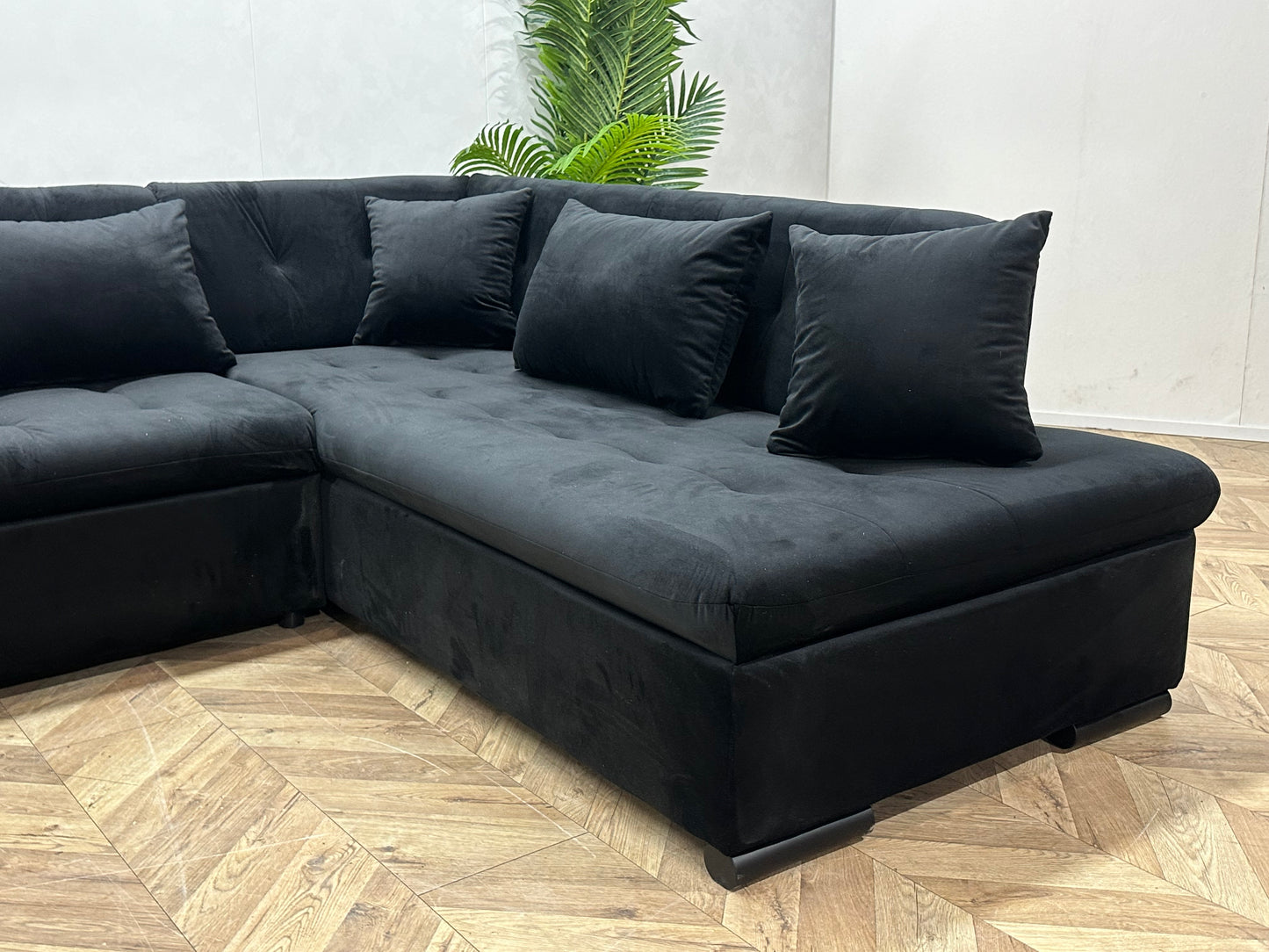 !Showroommodel! Zwart Velvet U Bank