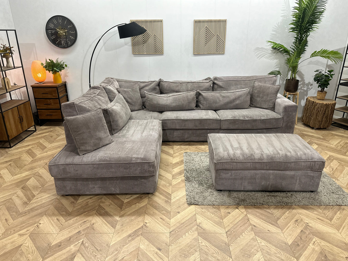 Grijze Ribstof Hoekbank Inc Hocker ~ Losse Kussens Met Afneembare Hoezen