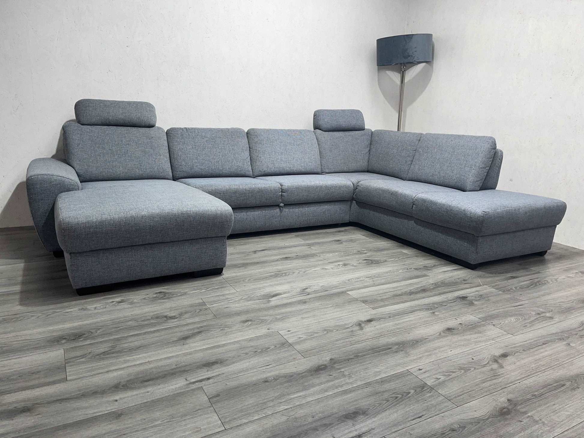 Licht Grijs / Blauwe U Bank Met Slaapfunctie ~ Nieuwstaat