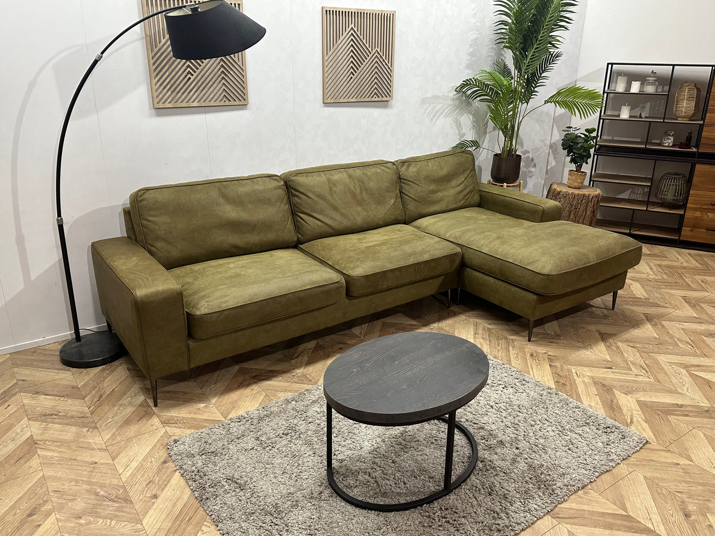 Donker Groene Suède Stoffen Hoekbank ~ Losse Kussens Met Afneembare Hoezen