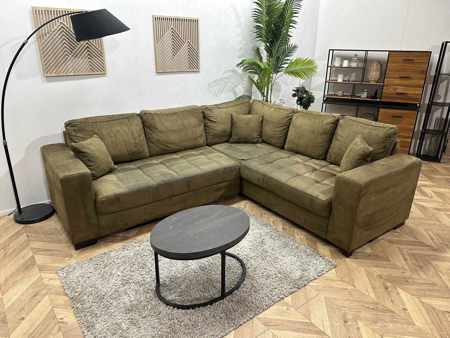 Donker Groene Suède Stoffen Hoekbank ~ Losse Rugkussens Met Afneembare Hoezen