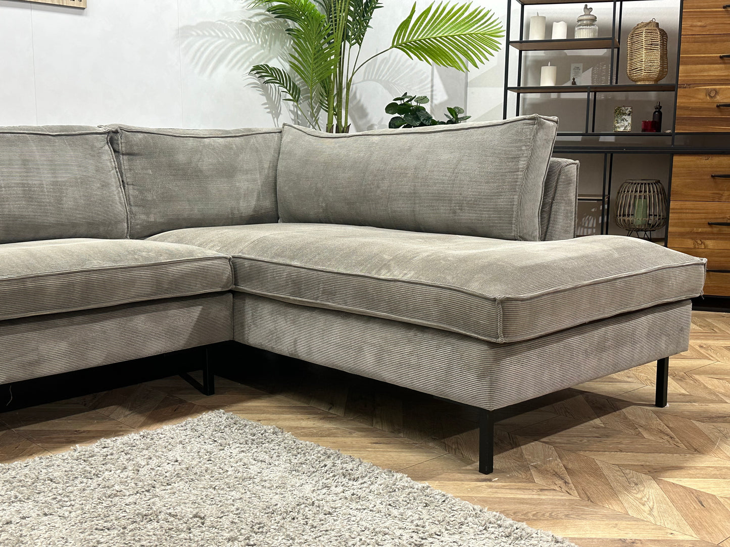 Woood Licht Grijze Ribstof Hoekbank ~ Losse Kussens Met Afneembare Hoezen