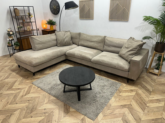 Taupe Velvet Hoekbank ~ Losse Kussens Met Afneembare Hoezen