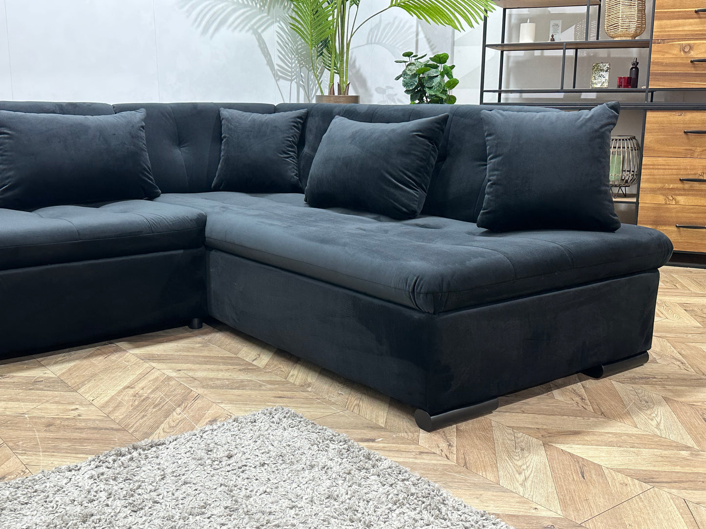 !Showroommodel! Zwarte Velvet U Bank